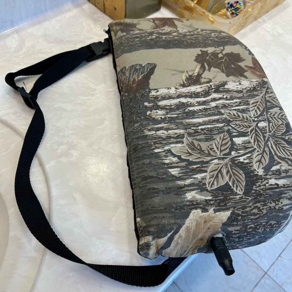 FREE with purchase of any other nondiscounted camo item: Camo Hunting Seat Pad - Picture 2 of 10